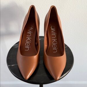 Calvin Klein Gayle Cognac leather Beige Pointed Toe Pumps
